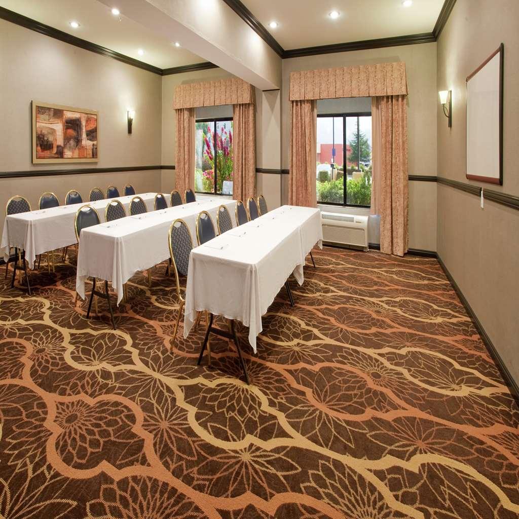 Hampton & By Hilton Menifee Murrieta 3*